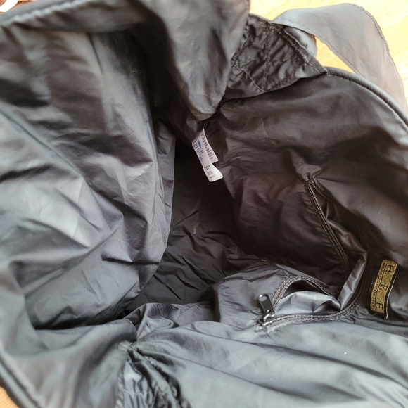 Adidas Foldable Packable Tote Crossbody Handbags for Feet - Picture 7 of 15